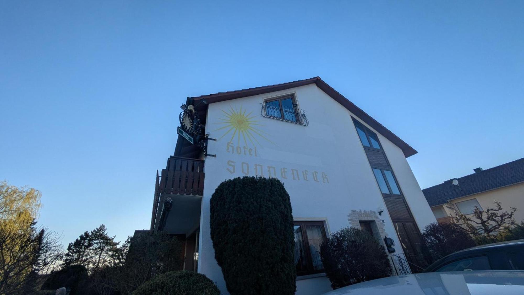 Landhotel Sonneneck - Breuna Im Naturpark Exteriör bild