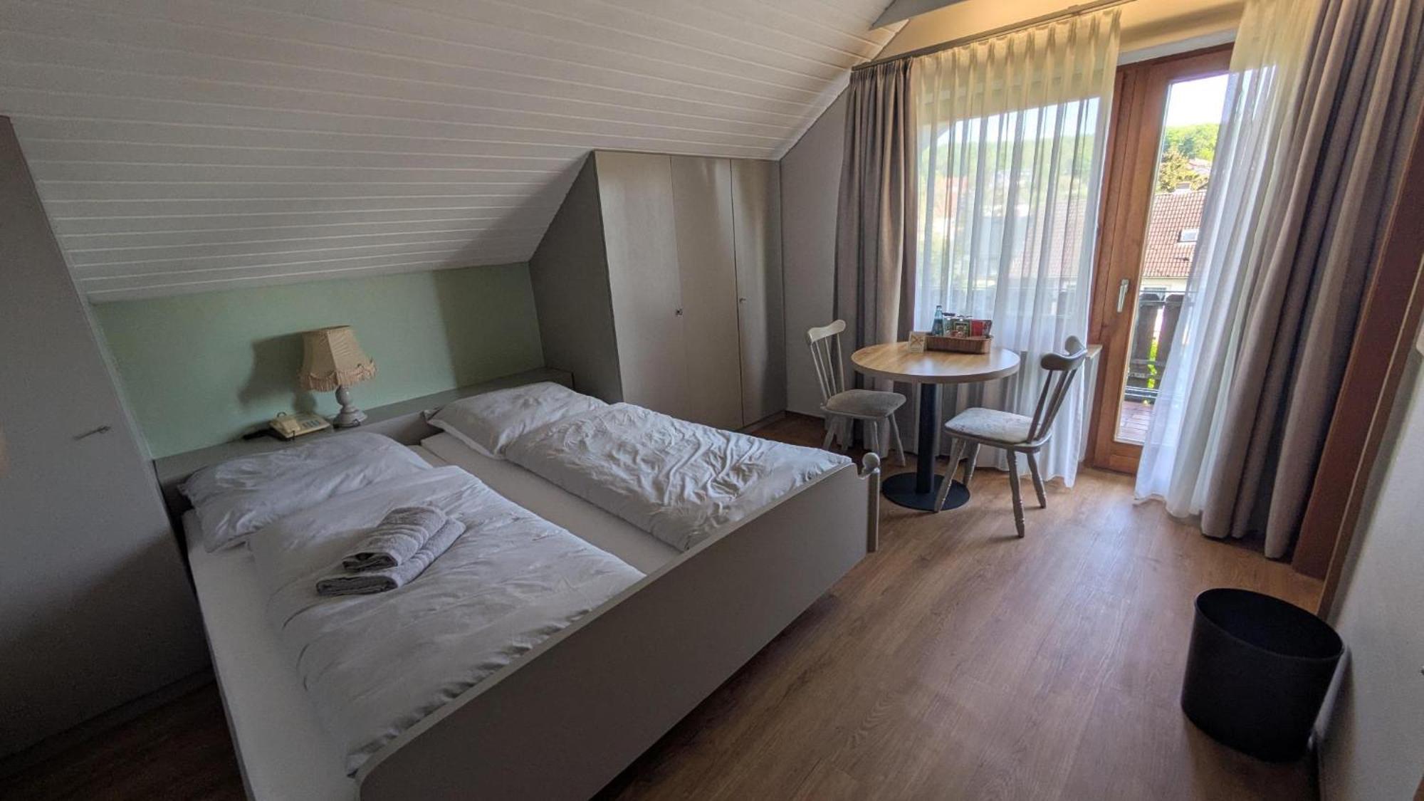 Landhotel Sonneneck - Breuna Im Naturpark Exteriör bild